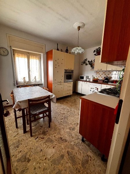 casa indipendente in vendita ad Alta Val Tidone in zona Cicogni