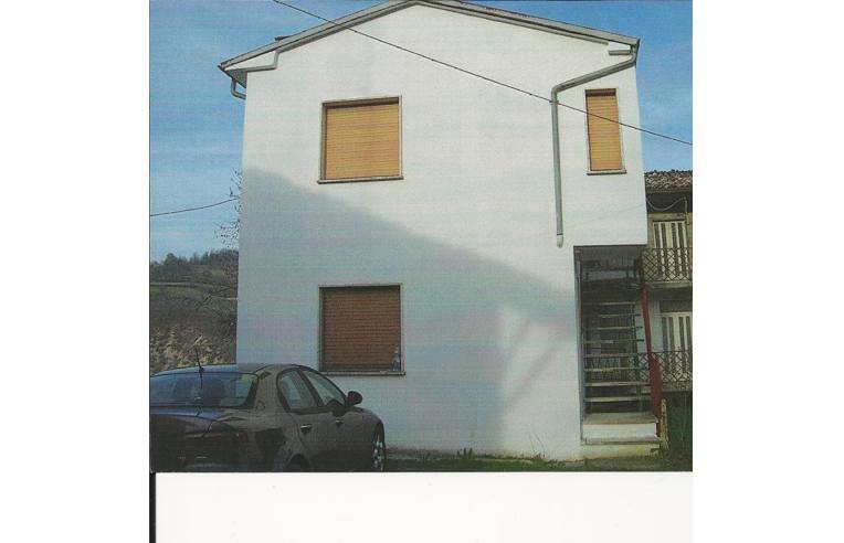 appartamento in vendita ad Alta Val Tidone