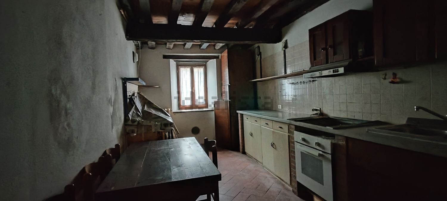 quadrivano in vendita ad Alta Val Tidone in zona Caminata