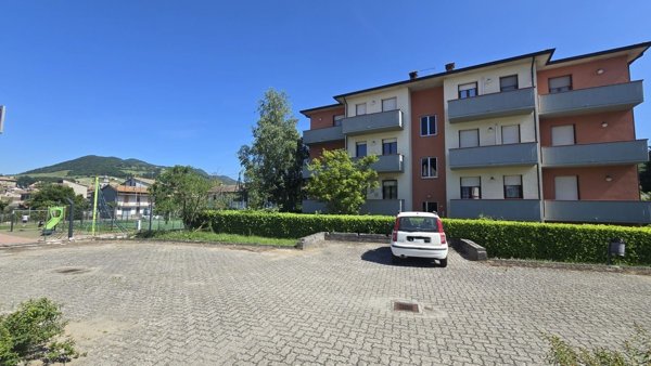 appartamento in vendita ad Alta Val Tidone in zona Nibbiano