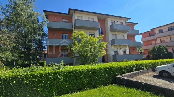appartamento in vendita ad Alta Val Tidone in zona Nibbiano