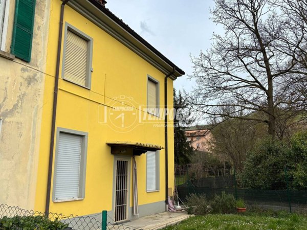 appartamento in vendita ad Alta Val Tidone in zona Trevozzo