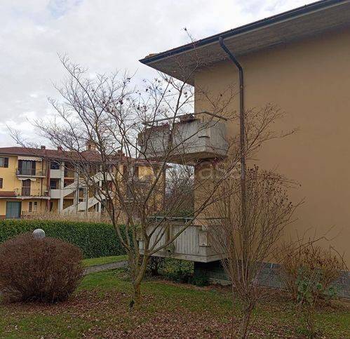 appartamento in vendita ad Alta Val Tidone in zona Trevozzo