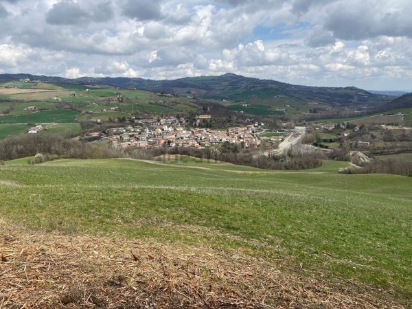 appartamento in vendita ad Alta Val Tidone