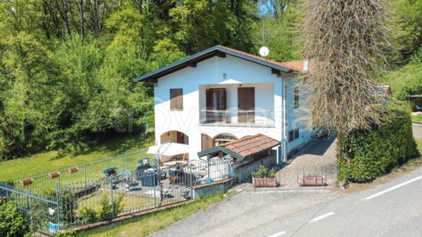 casa indipendente in vendita a Guardabosone