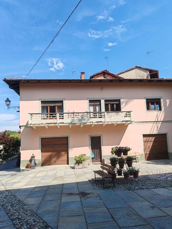 casa indipendente in vendita a Guardabosone