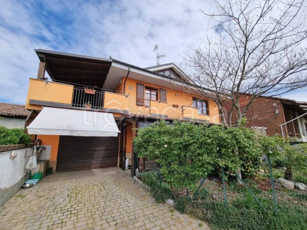 casa indipendente in vendita a Lamporo