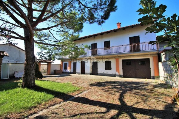 casa indipendente in vendita a Lamporo