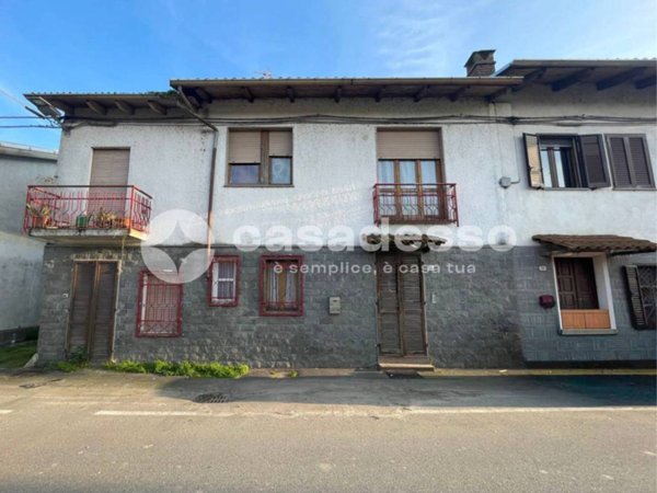 casa indipendente in vendita a Lamporo