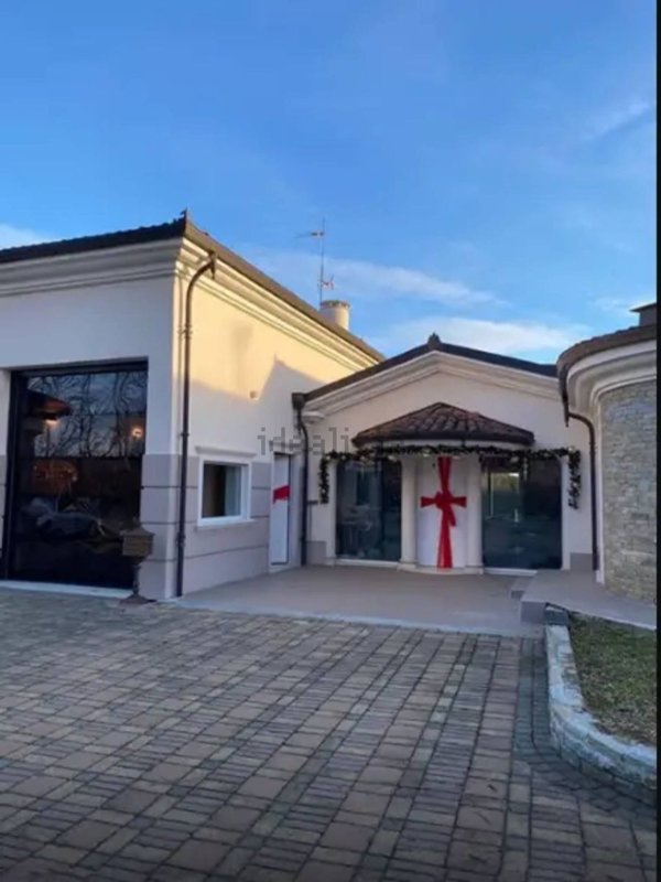 casa indipendente in vendita a Lenta