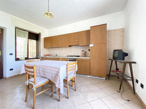 casa semindipendente in vendita a Lenta