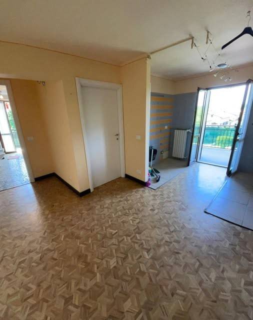 appartamento in vendita a Lenta