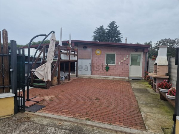 ufficio in vendita a Lenta