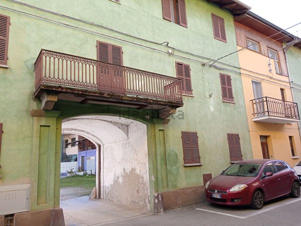 casa semindipendente in vendita a Lenta