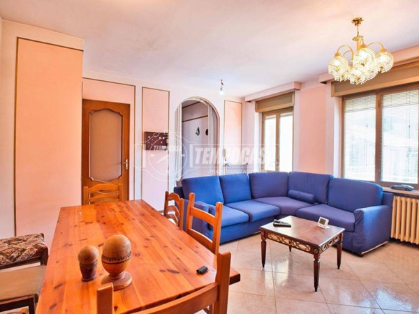 casa indipendente in vendita a Lenta
