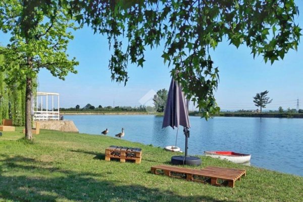 negozio in vendita a Lignana