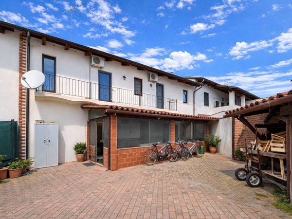 casa indipendente in vendita a Lignana