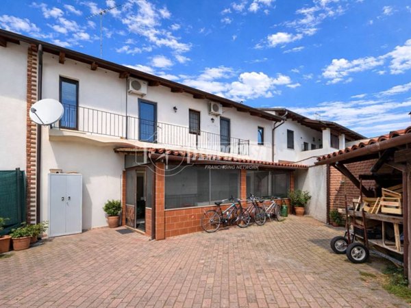 casa indipendente in vendita a Lignana