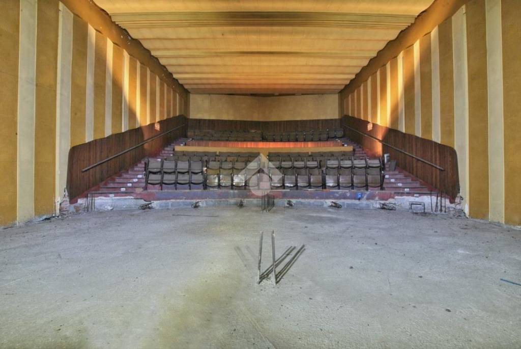 negozio in vendita a Livorno Ferraris