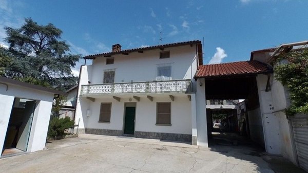 casa indipendente in vendita a Livorno Ferraris