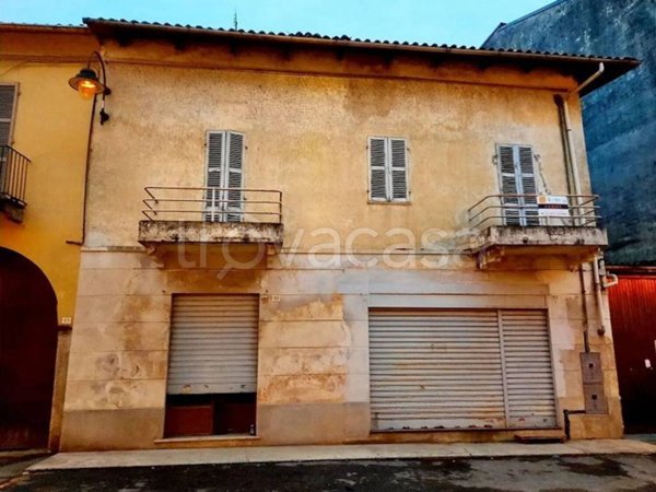 locale commerciale in vendita a Livorno Ferraris
