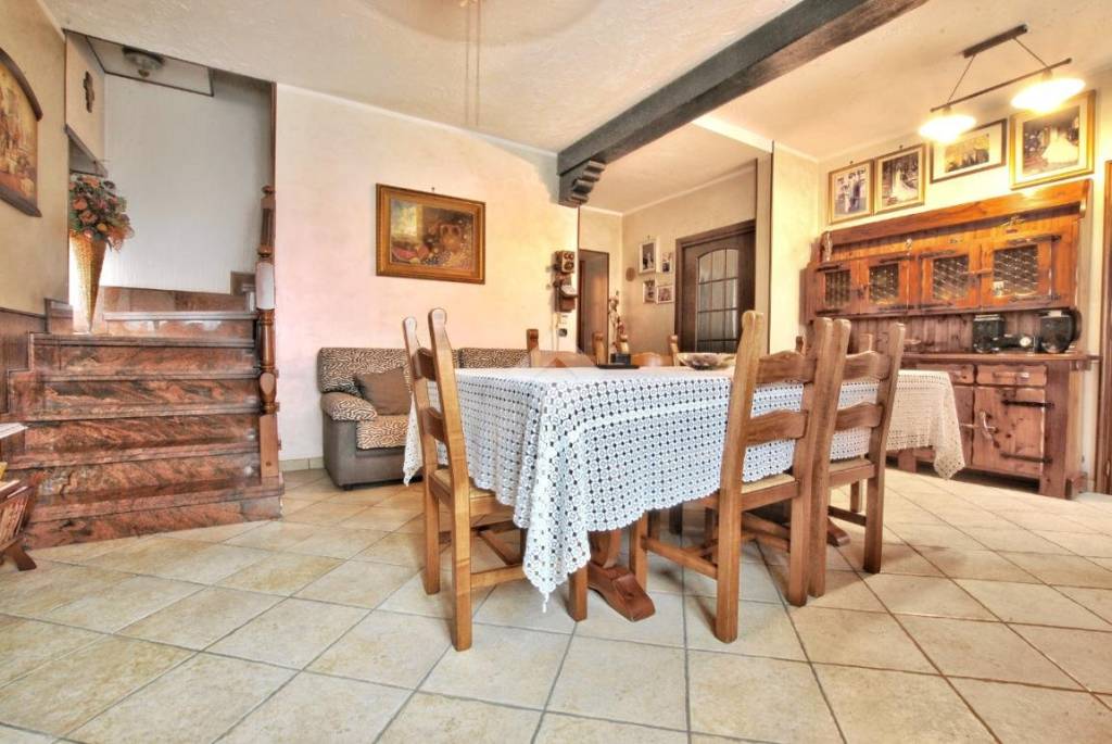 casa indipendente in vendita a Livorno Ferraris