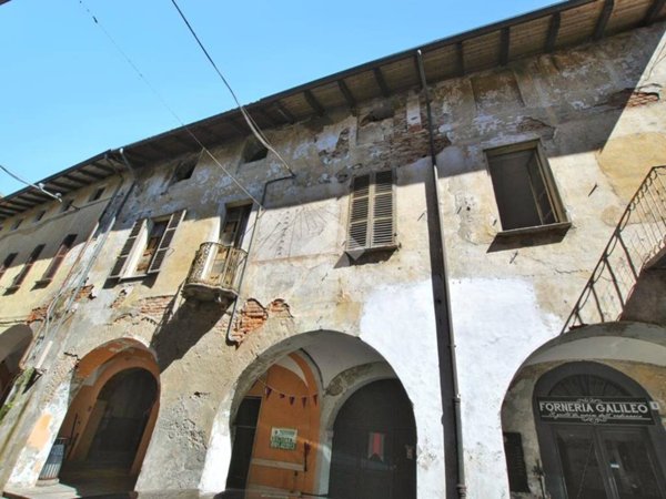 intera palazzina in vendita a Livorno Ferraris