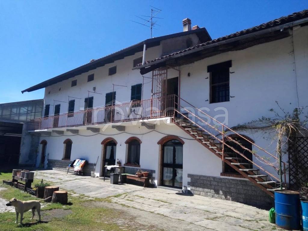 casa indipendente in vendita a Livorno Ferraris