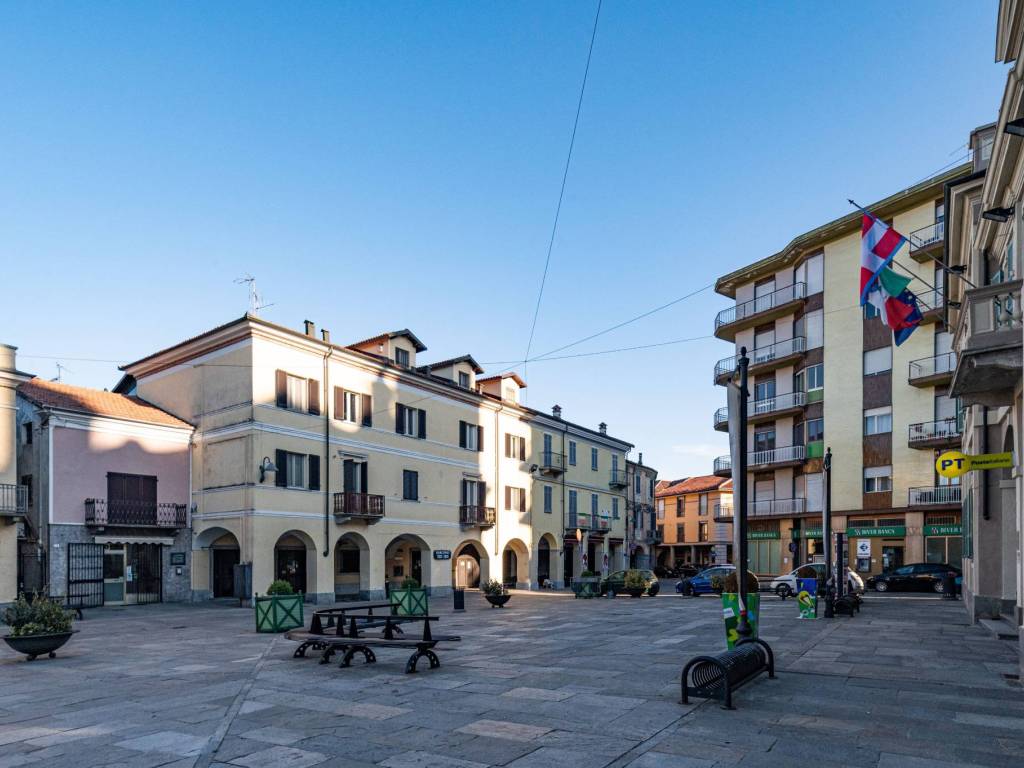 negozio in vendita a Livorno Ferraris
