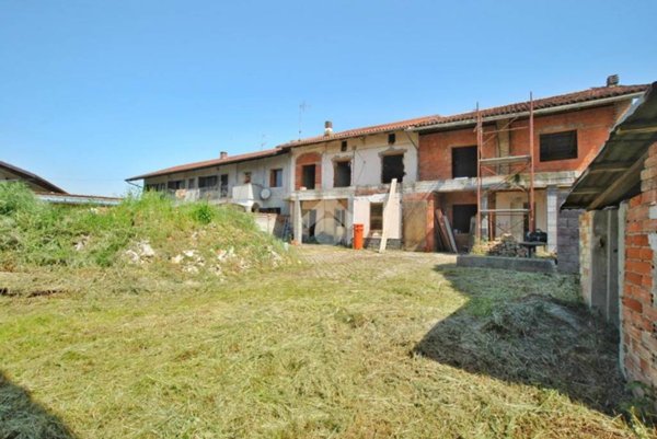 casa indipendente in vendita a Livorno Ferraris in zona Garavoglie