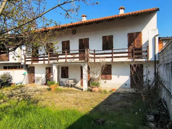 casa indipendente in vendita a Livorno Ferraris