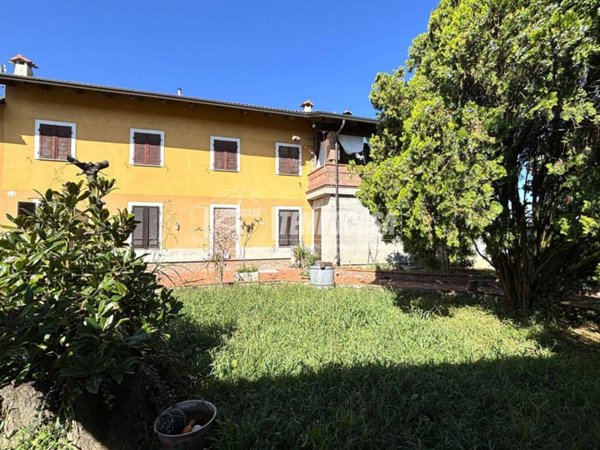 casa indipendente in vendita a Livorno Ferraris