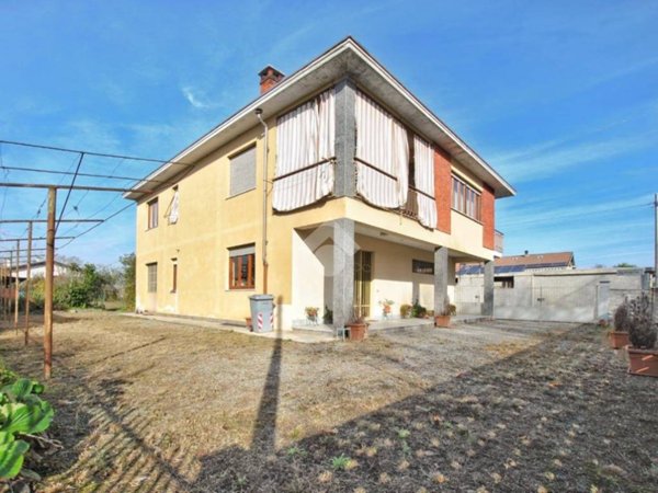 casa indipendente in vendita a Livorno Ferraris