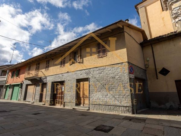 casa indipendente in vendita a Livorno Ferraris