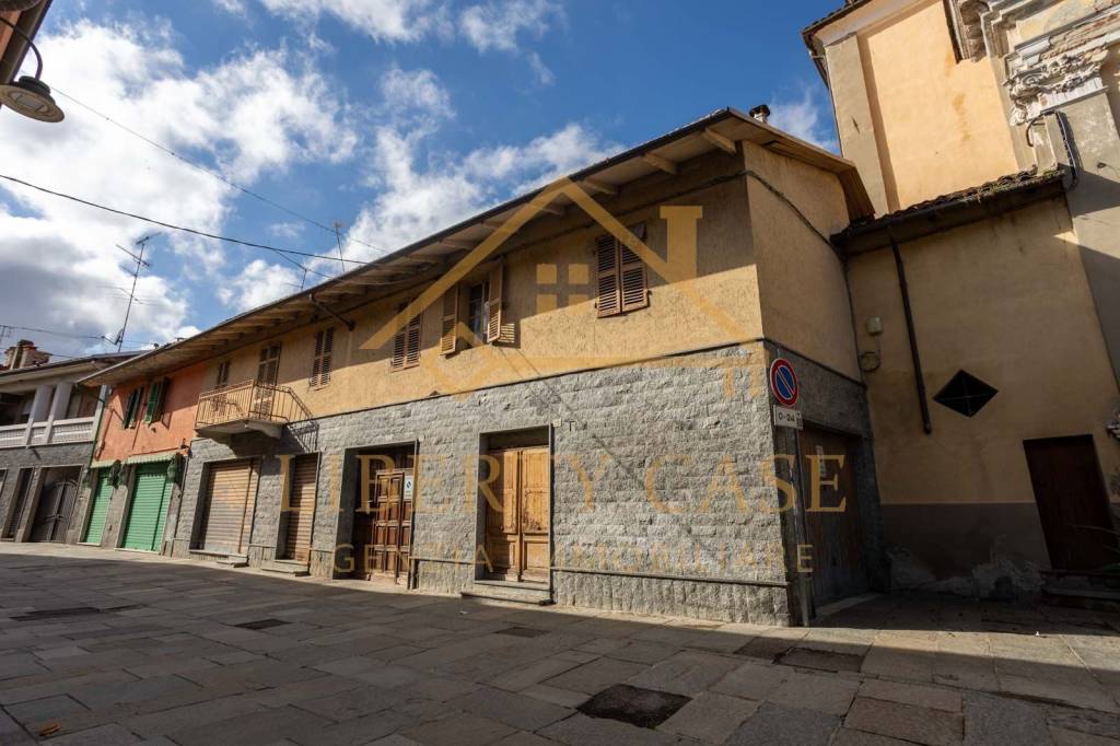 casa indipendente in vendita a Livorno Ferraris