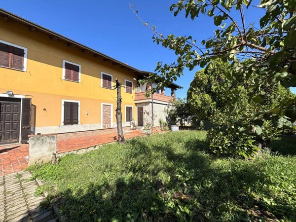 casa indipendente in vendita a Livorno Ferraris