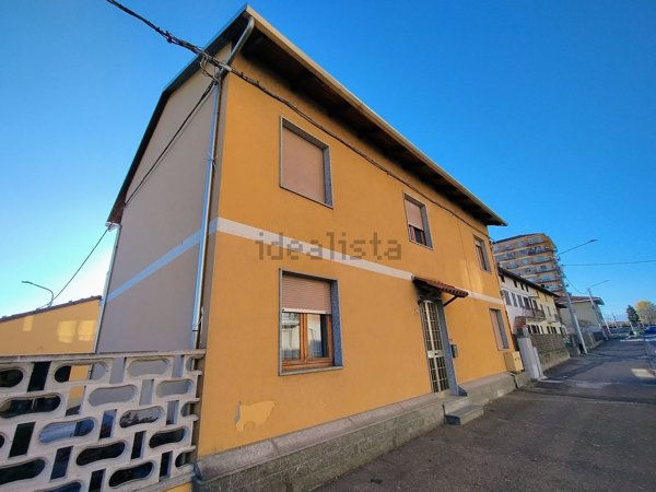 casa indipendente in vendita a Livorno Ferraris