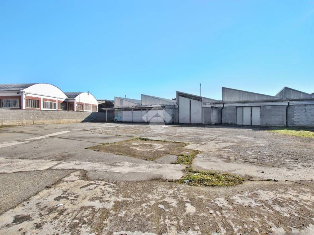 negozio in vendita a Livorno Ferraris