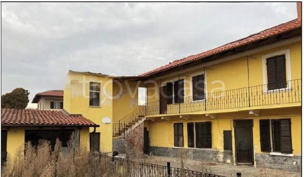 casa indipendente in vendita a Livorno Ferraris