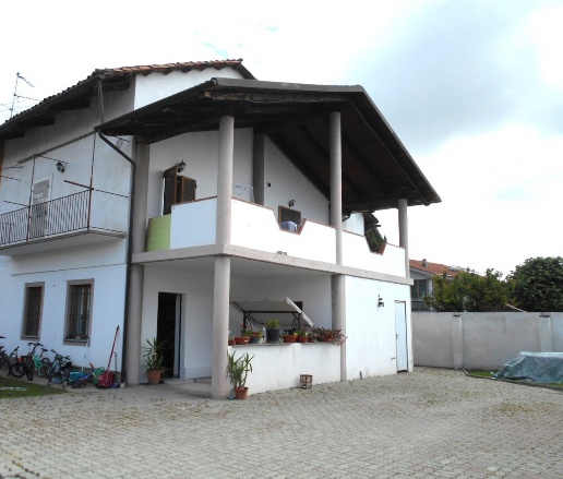 casa indipendente in vendita a Livorno Ferraris in zona Garavoglie