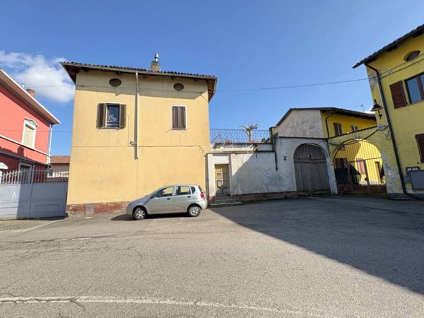 casa indipendente in vendita a Livorno Ferraris