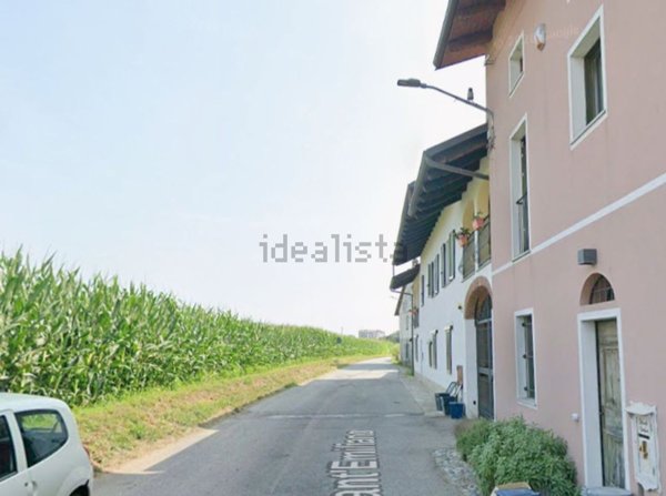 casa indipendente in vendita a Livorno Ferraris