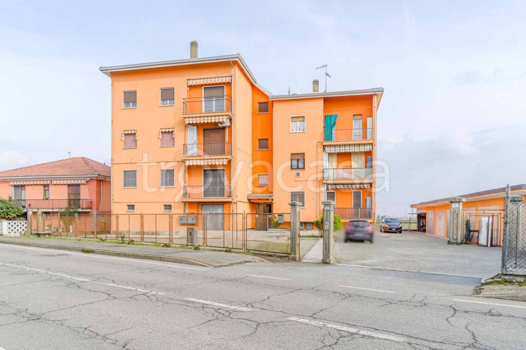 appartamento in vendita a Livorno Ferraris in zona Garavoglie
