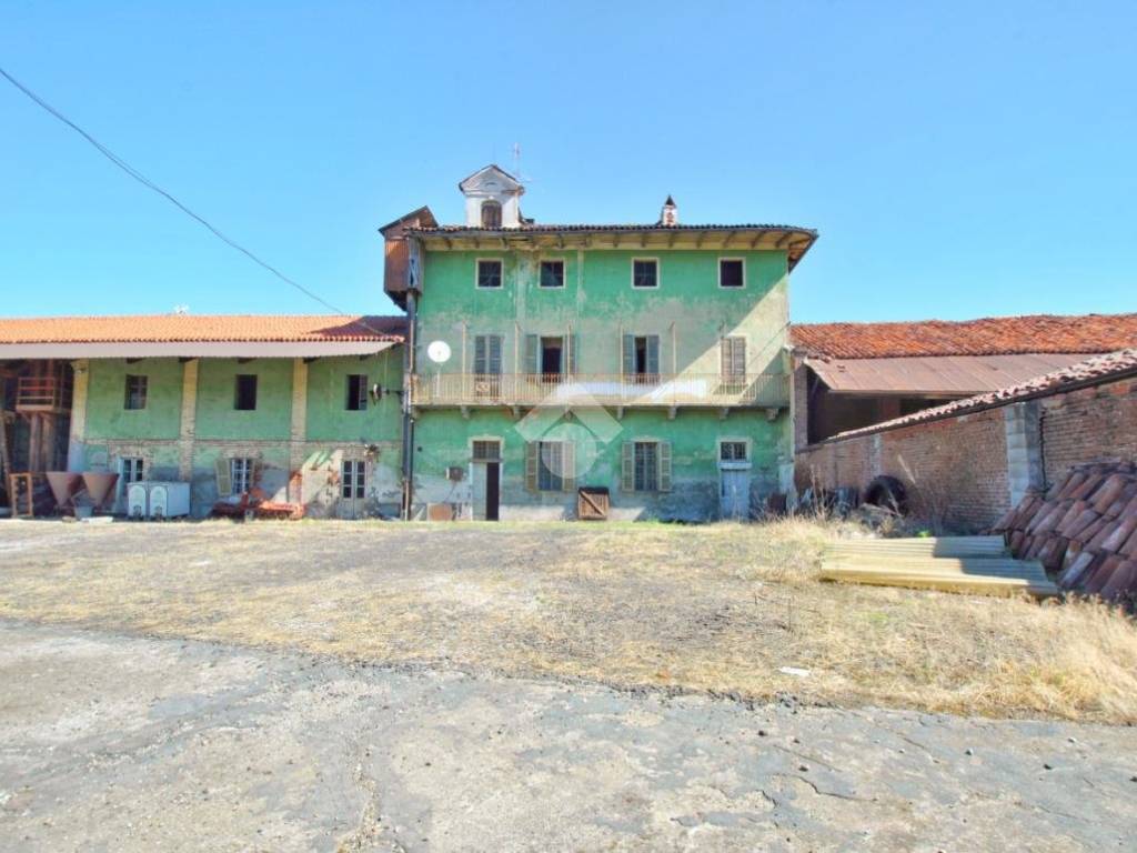 casa indipendente in vendita a Livorno Ferraris in zona Garavoglie