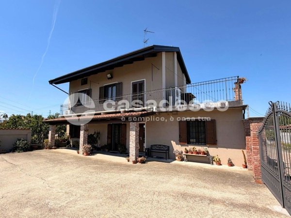 casa indipendente in vendita a Livorno Ferraris in zona Garavoglie