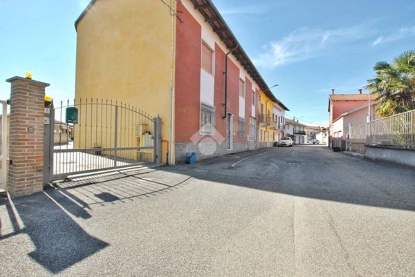 casa indipendente in vendita a Livorno Ferraris in zona Garavoglie