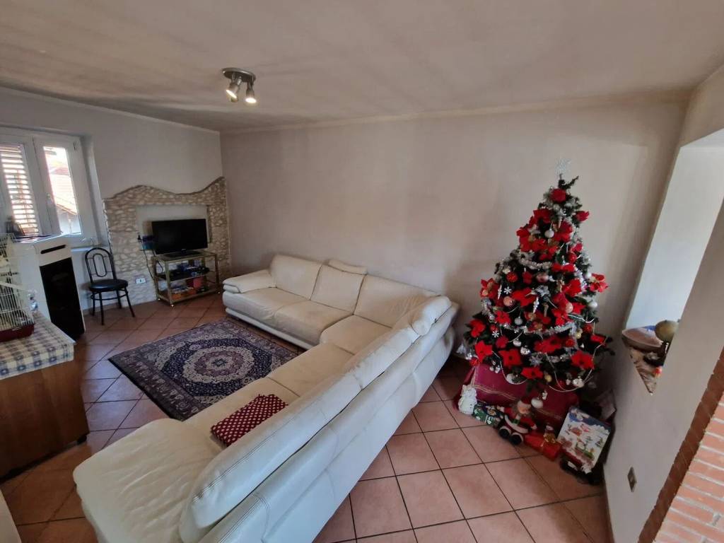 appartamento in vendita a Lozzolo