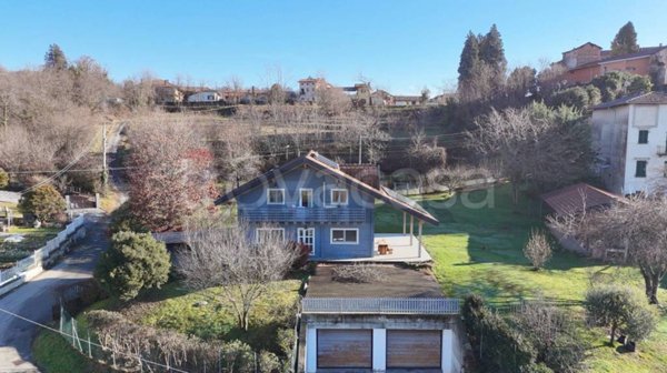 casa indipendente in vendita a Lozzolo