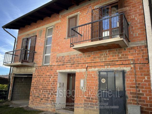 casa indipendente in vendita a Lozzolo