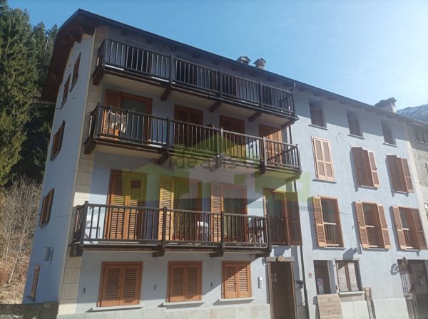 appartamento in vendita a Mollia